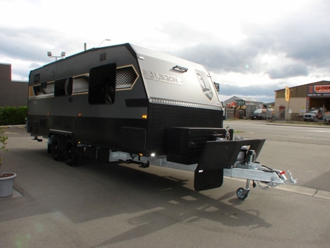 Legion - Thor - 20’6ft - Side Club - Walk Around Bed